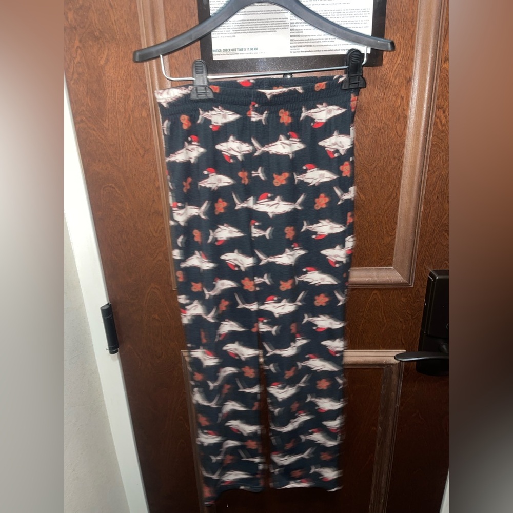 Cat & Jack Black Lounge/Pajama Pants with Red & Cream Shark Motif Size XL (14)